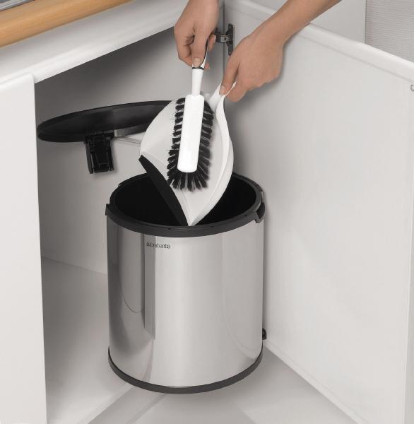 Brabantia De Luxe odpadkový kôš 15 l stal-čierna 418181