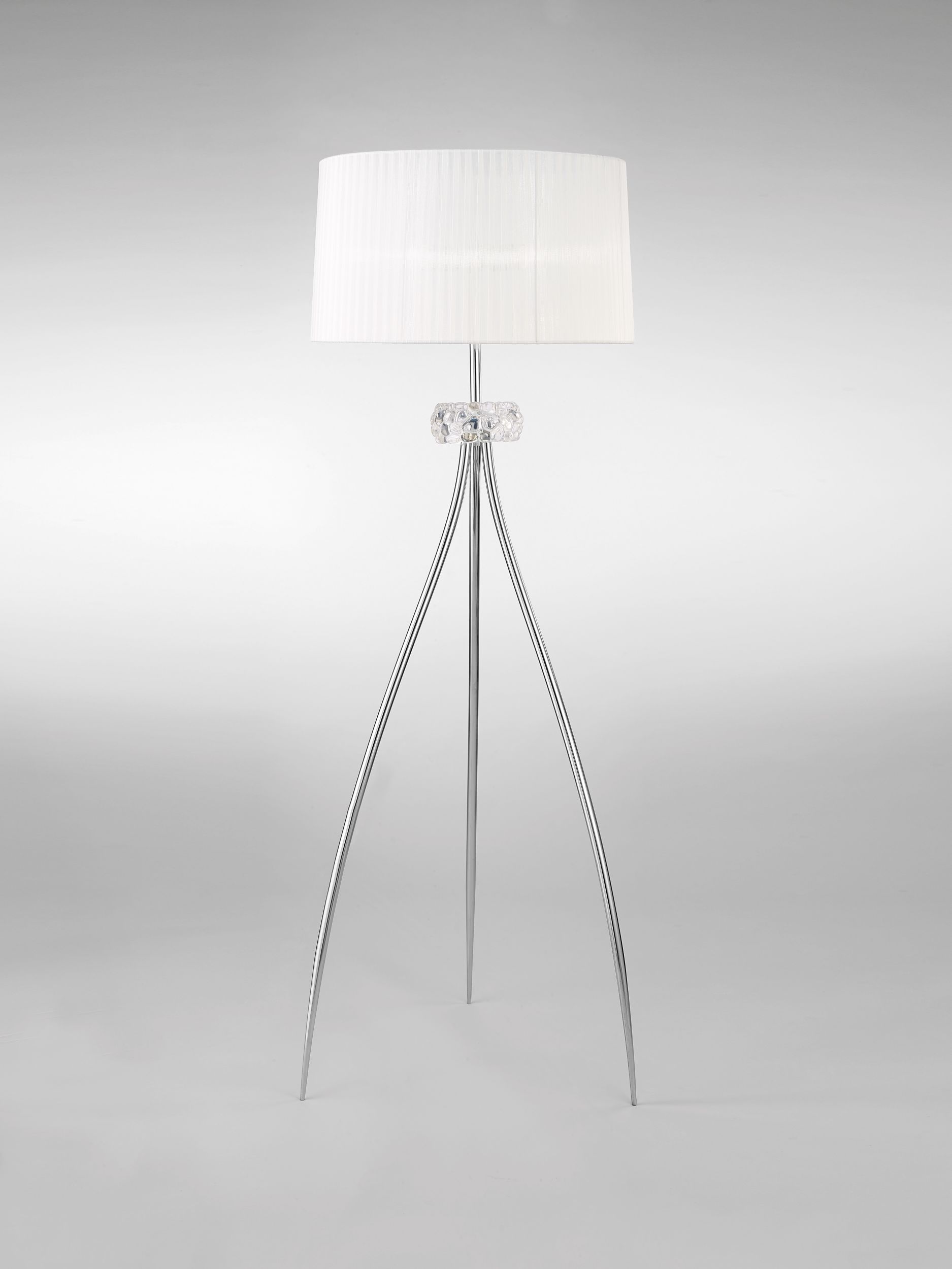 Mantra Loewe stojaca lampa 3x20 W biela 4638