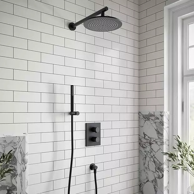 Súprava vaňová/sprchová batéria Villeroy & Boch Universal Taps & Fittings TVD000653000K5, horná/hlavová sprcha Villeroy & Boch Universal Showers TVC000001000K5, TVS109006000K5, TVC000458000K5, TVD00065100000, TVC000453510K5, TVC000456000K5, TVC000035000K5