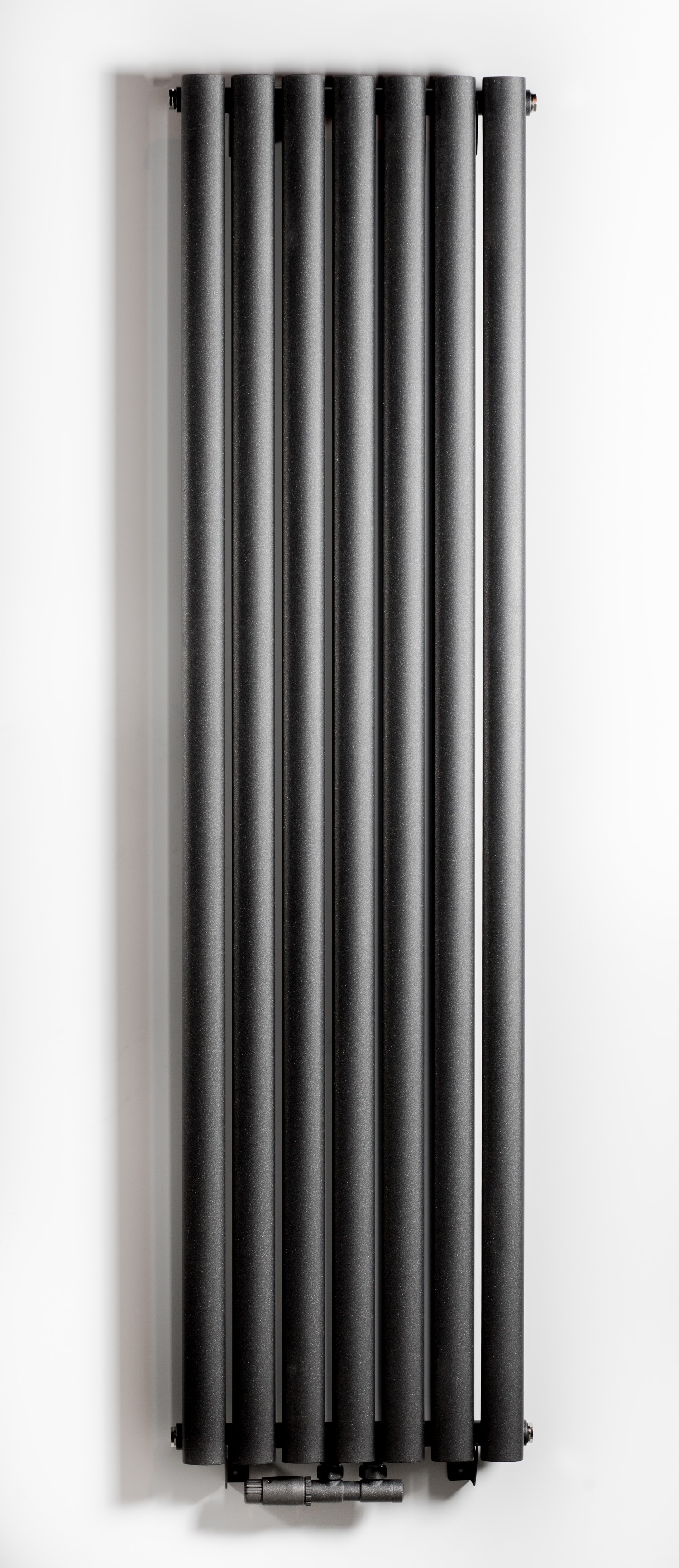 Luxrad Ring dekoratívny radiátor 160x41 cm podłączenie dolné čierna RIN1600410S040ZDC