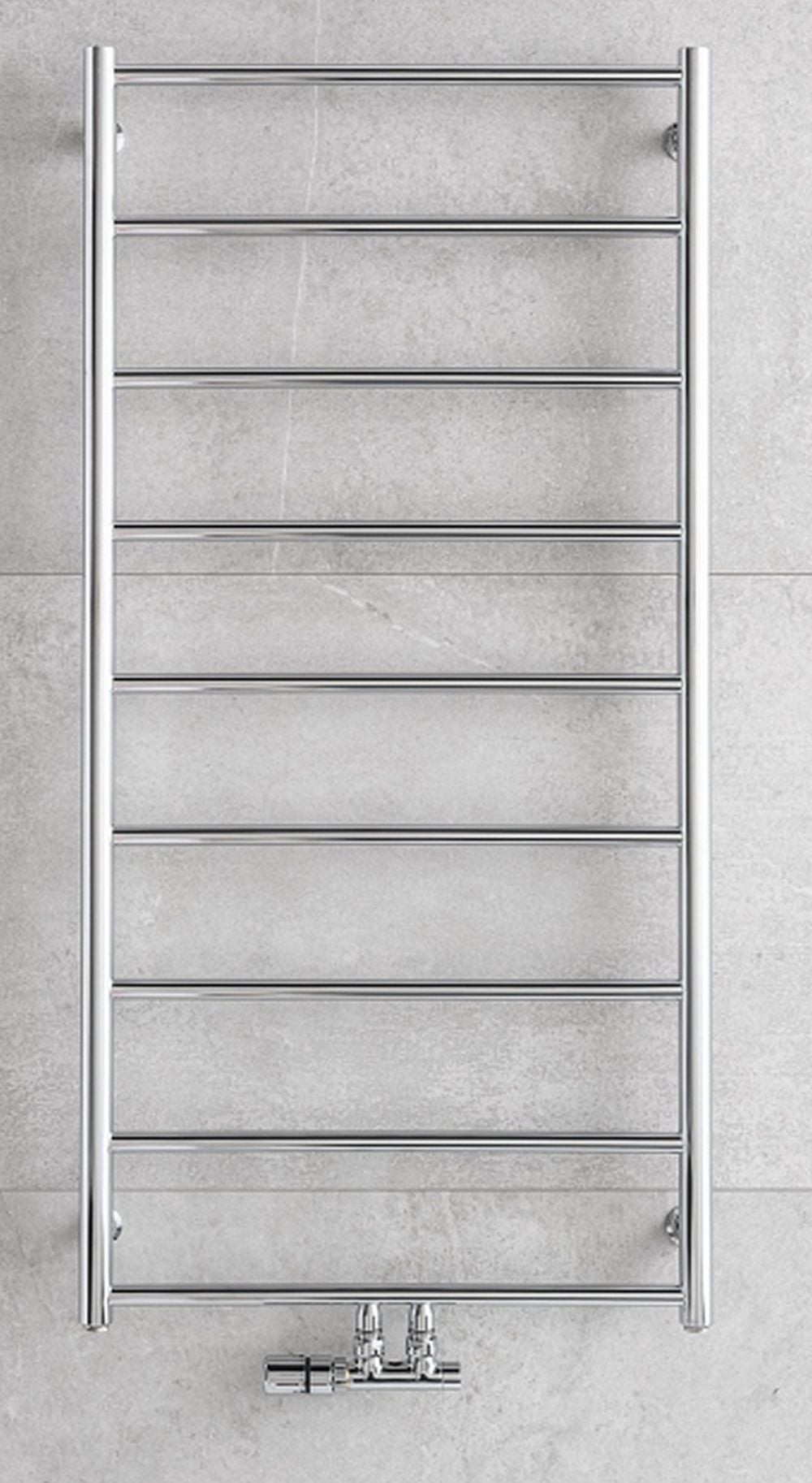 P.M.H. Naas kúpeľňový radiátor rebríkový 121x50 cm čierna NS3BL-M