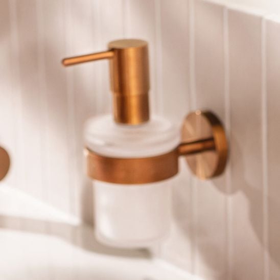 Súprava toaletná kefa Grohe Essentials 40374DL1, držiak na toaletný papier Grohe Essentials 40367DL1, 40369DL1, 40365DL1, 40394DL1, 40364DL1