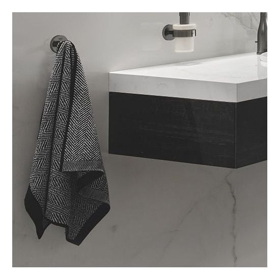 Súprava splachovacie tlačidlo Grohe Skate 38732AL0, toaletná kefa Grohe Essentials 40374AL1, 40689AL1, 40364AL1