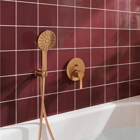 Súprava horná sprcha so sprchovacím ramenom Grohe Rainshower Mono 26558DL0, vaňová/sprchová batéria Grohe Lineare 24064DL1, 26658DL0, 27400DL0, 28388DA1