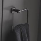 Súprava toaletná kefa Grohe Essentials 40513AL1, splachovacie tlačidlo Grohe Skate 38732AL0, 40510AL1, 40507AL1, 40508AL1, 40511AL1, 40372001